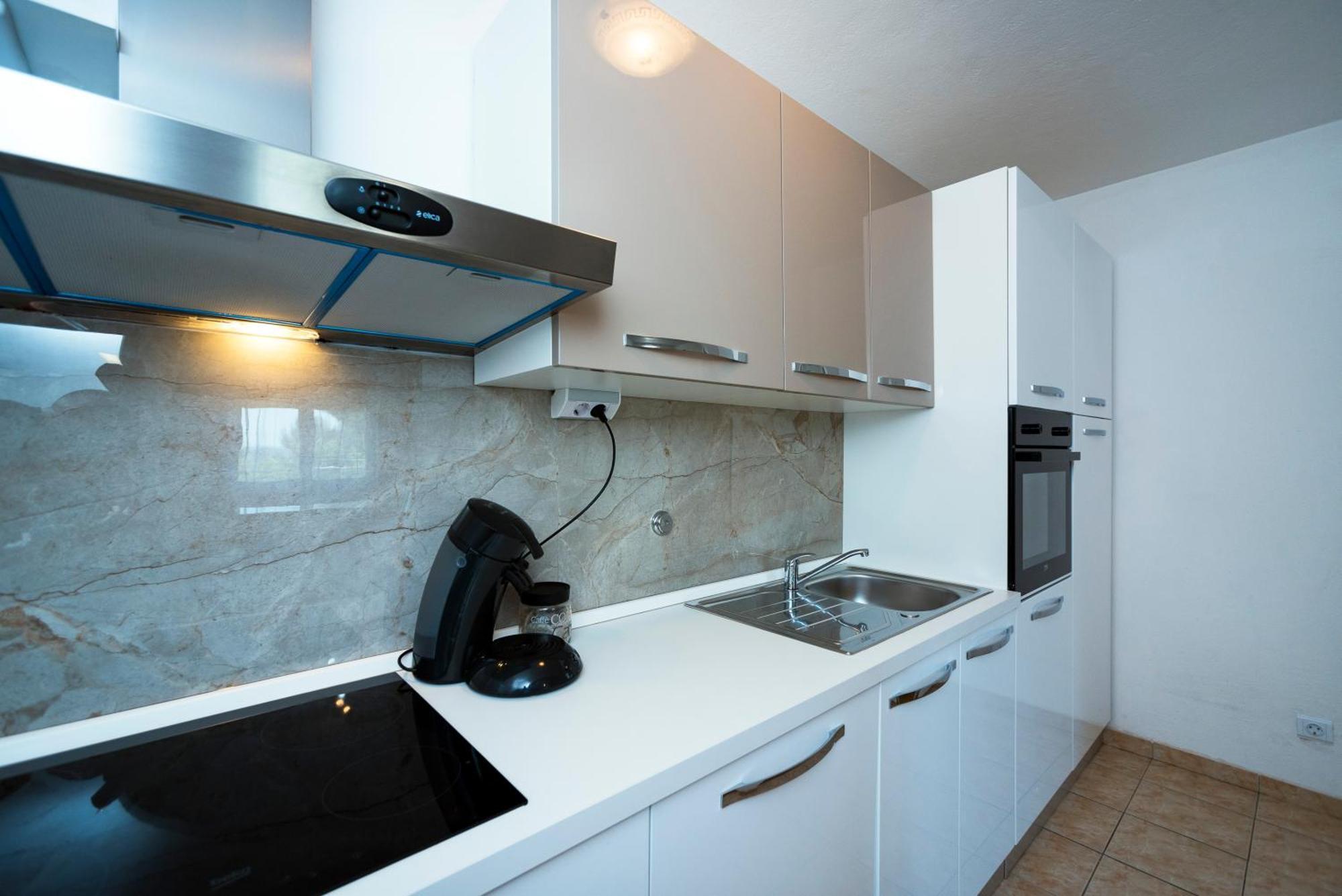 M&M Pelivan Apartments Solin Luaran gambar
