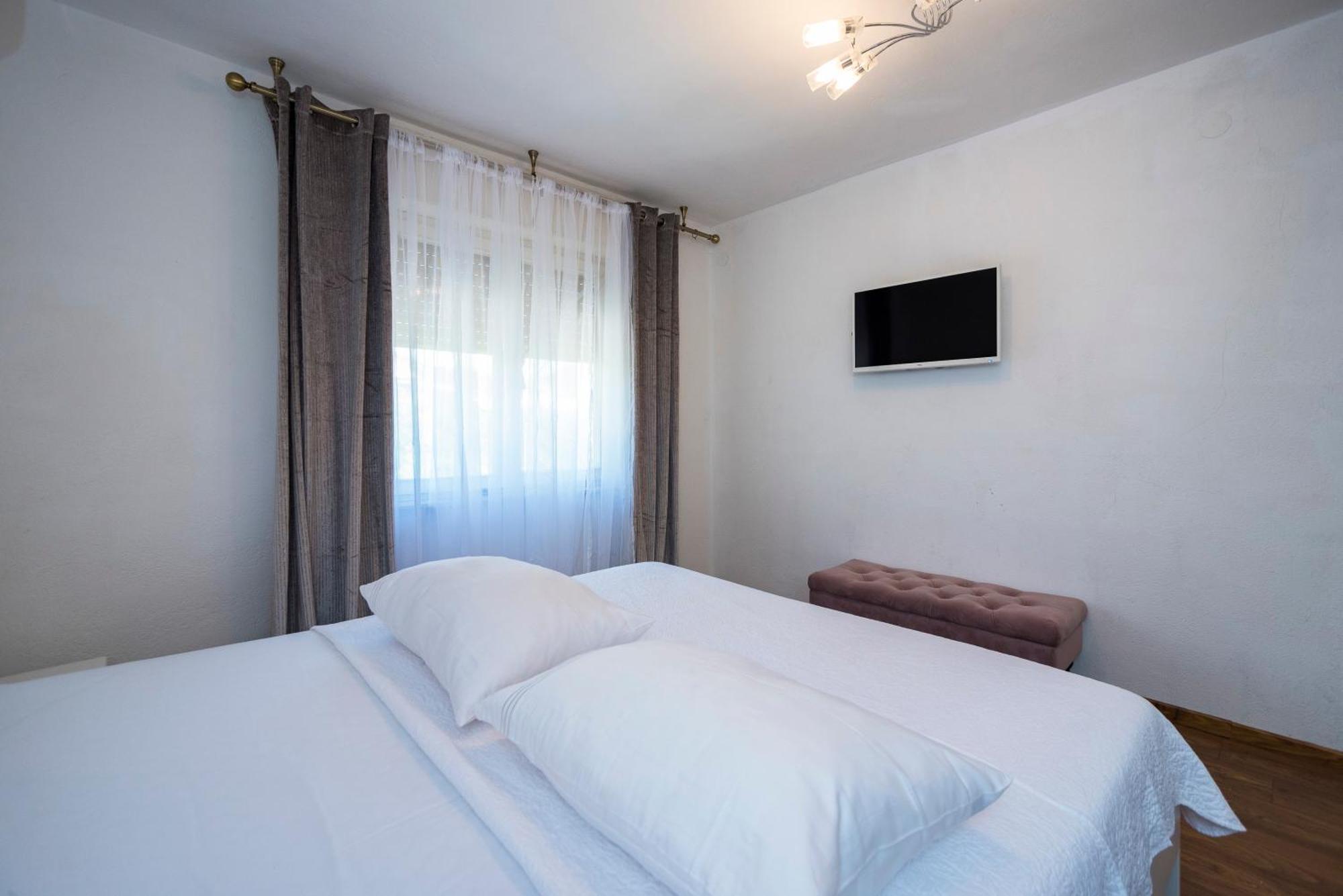 M&M Pelivan Apartments Solin Luaran gambar