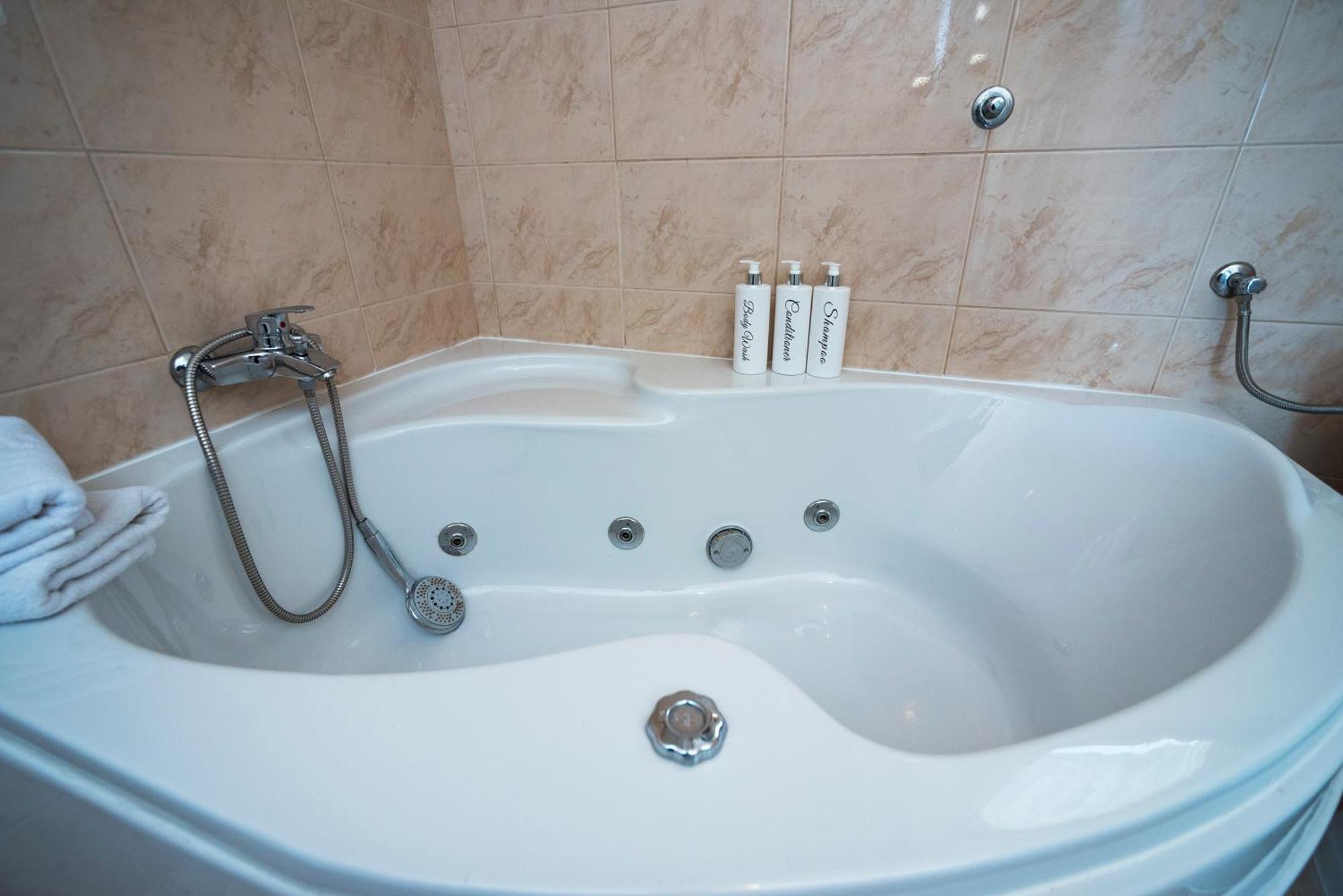 M&M Pelivan Apartments Solin Luaran gambar