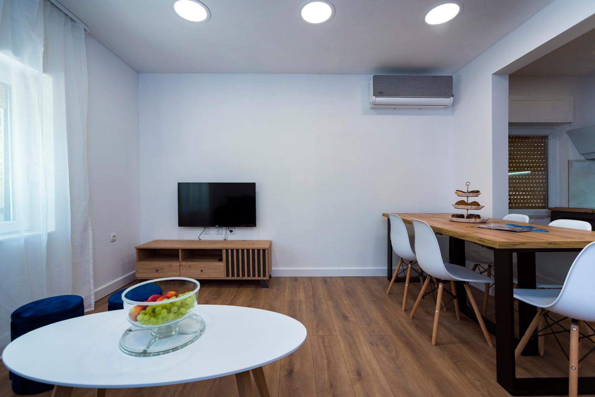 M&M Pelivan Apartments Solin Luaran gambar